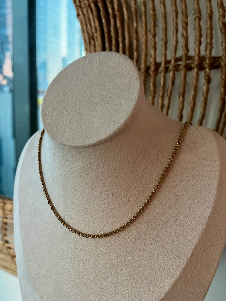 CLASSIC SMALL GOLD CHAIN