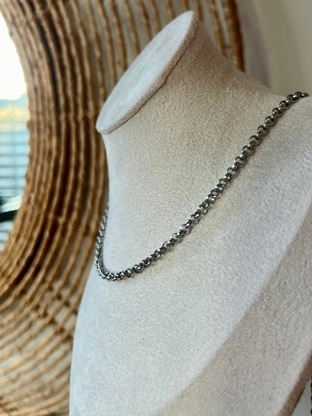 CLASSIC LARGE SILVER CHAIN